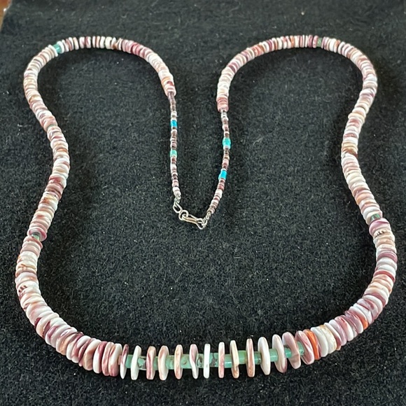 Turquoise & Shell Necklace - Picture 4 of 8
